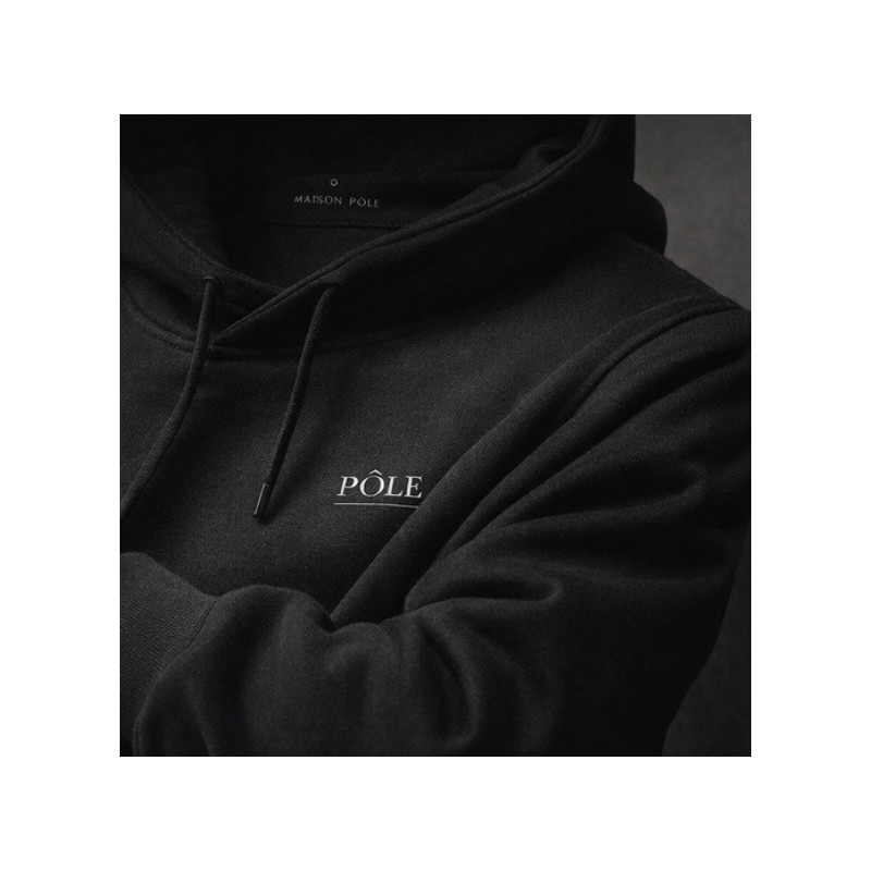 Pull Maison Pôle – Élégance Minimaliste et Confort