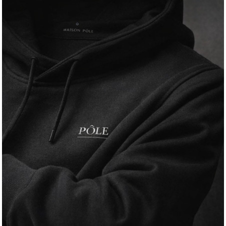 Pull Maison Pôle – Élégance Minimaliste et Confort